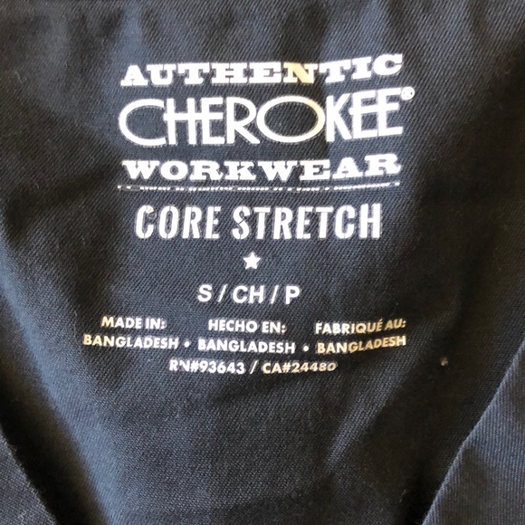 Cherokee Workwear Gray Scrub Top size Small - Picture 4 of 5